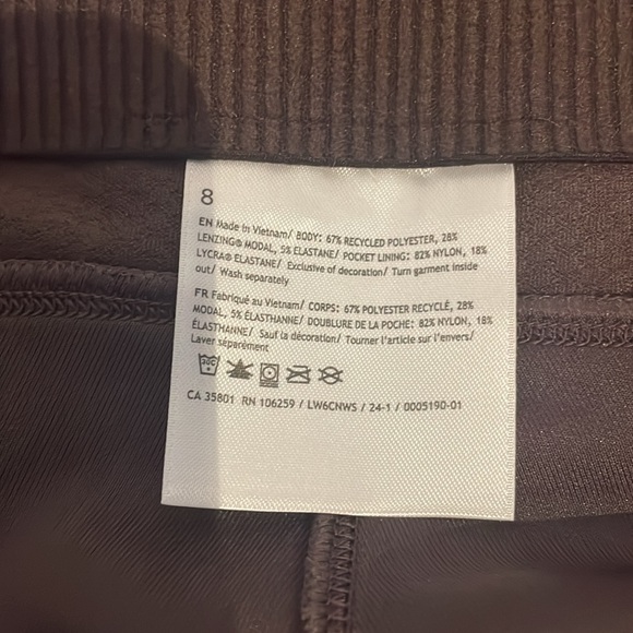 Lululemon NEW ribbed soft streme zipped leg cropped pant sz 8 🤎 - Picture 9 of 13